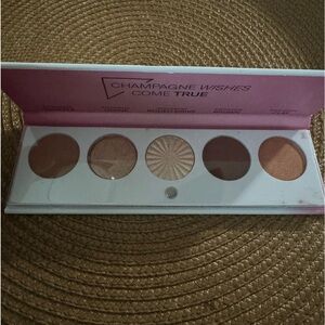 Ofra cosmetics eyeshadow palette Luxe